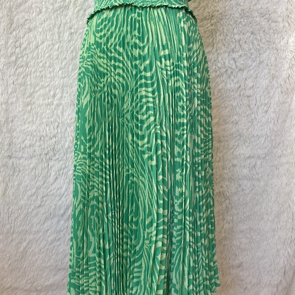 💖NANETTE LEPORE Emerald Isle Green Pleated High Neck Printed Dress, sz 4 NWT - Picture 5 of 12